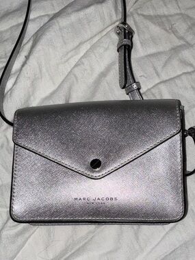 NWOT Marc Jacobs Metallic Silver Crossbody Envelope Bag